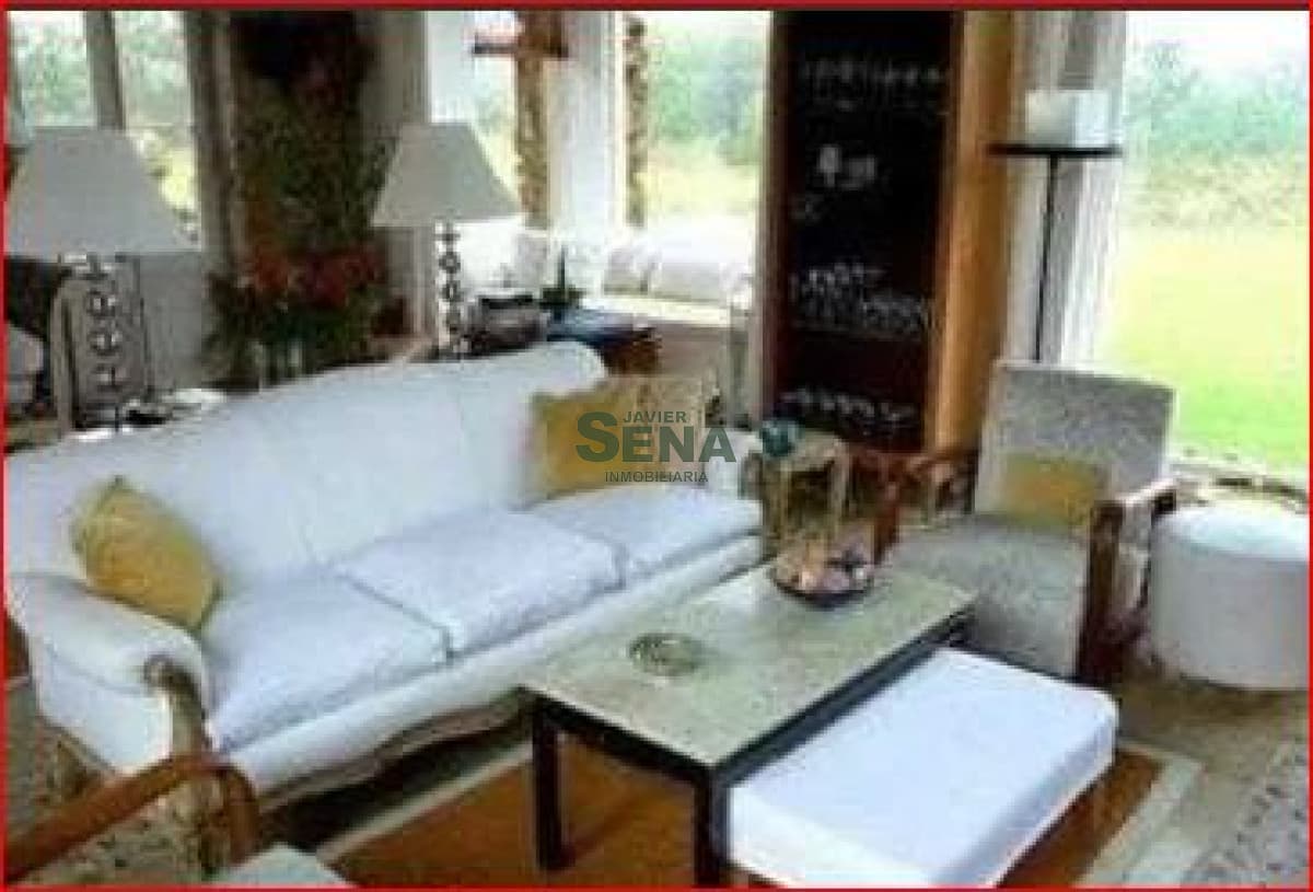 Venta de chacra en Manantiales,  3 dormitorios, 2 baños, lindo lugar.