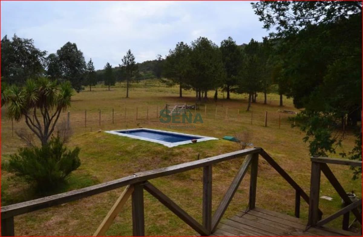 Venta de Chacra en los Caracoles, 3 dormitorios, 5 baños, panoramica, buena edificacion