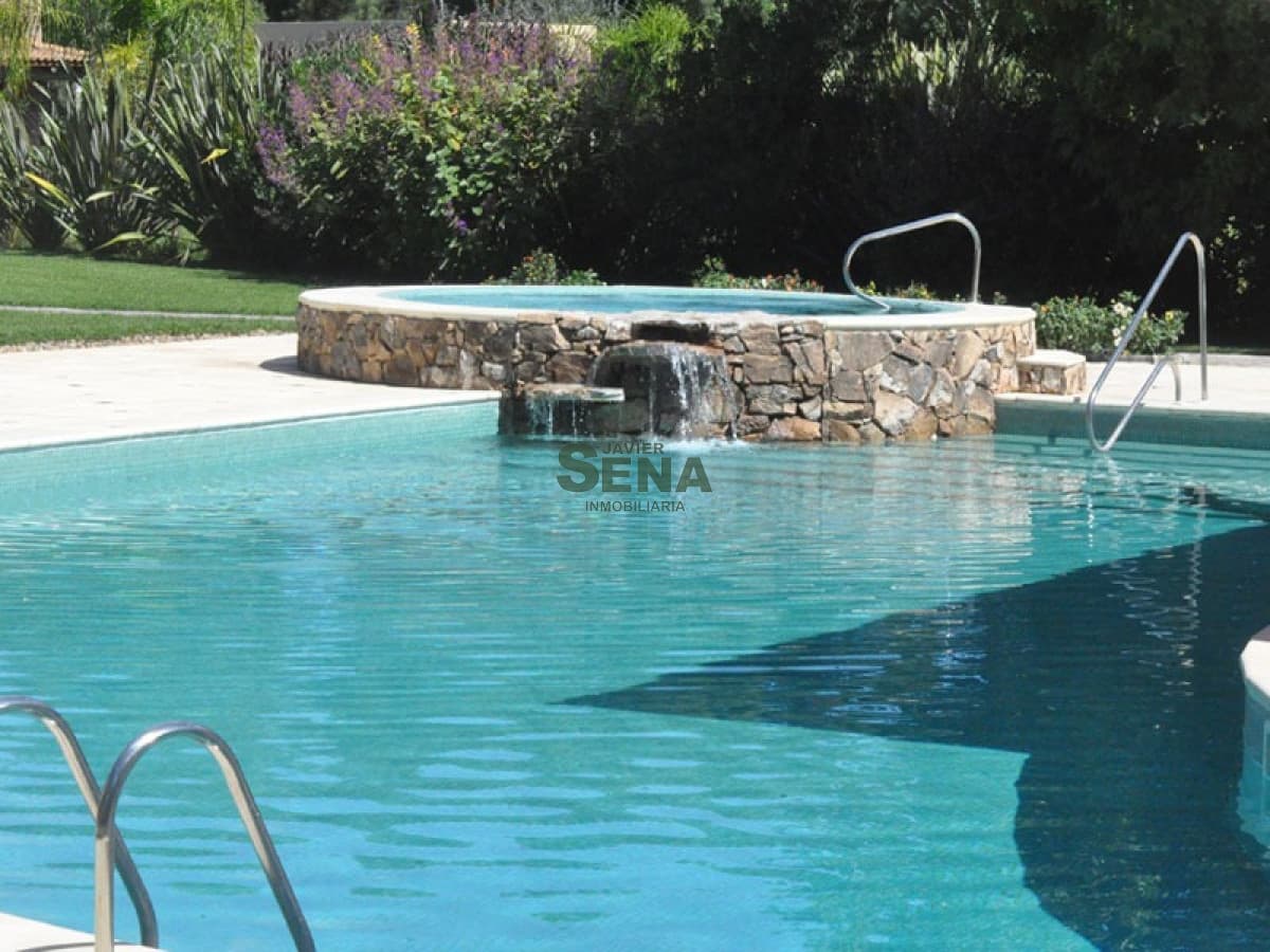 Alquiler de chacra en Mansa, casa espectacular, 4 dormitorios 4 baños, piscina, 1,6 hectareas, de las mejores de la zona.