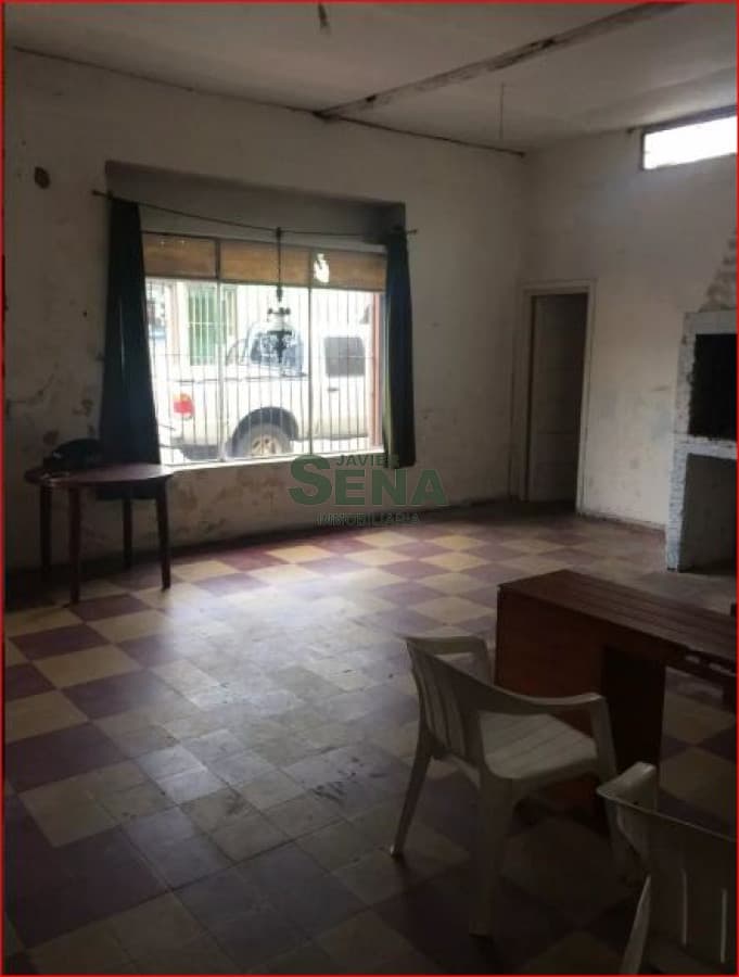 Venta  y alquiler de local centro de Maldonado, con vivienda.