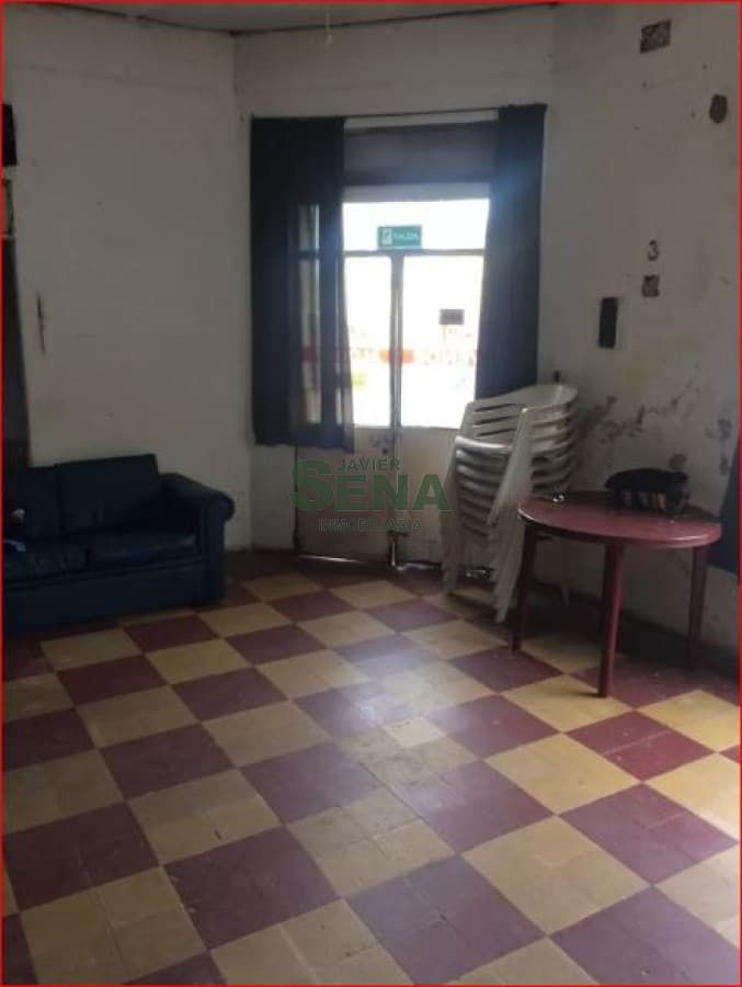 Venta  y alquiler de local centro de Maldonado, con vivienda.