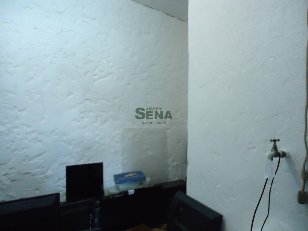 Venta de local en el centro de Maldonado, 216m2 cubierto.