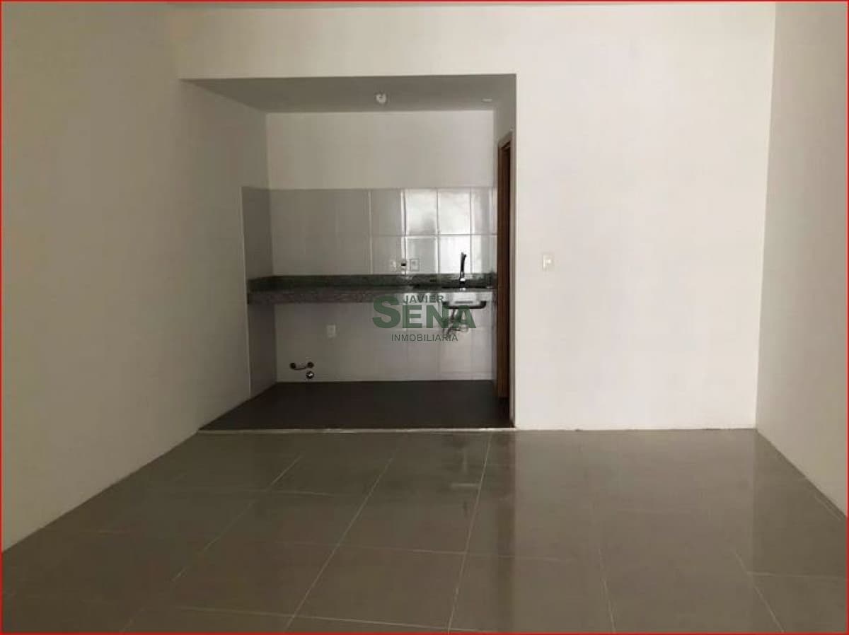 Venta de Local en el Cordon, 114m2 buena zona para inversion.