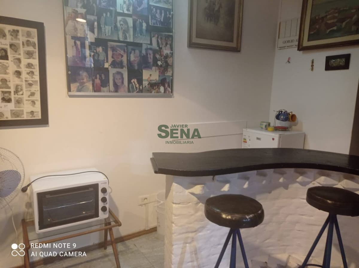 Venta de Local en la Peninsula, 30 m2 muy buena galeria.