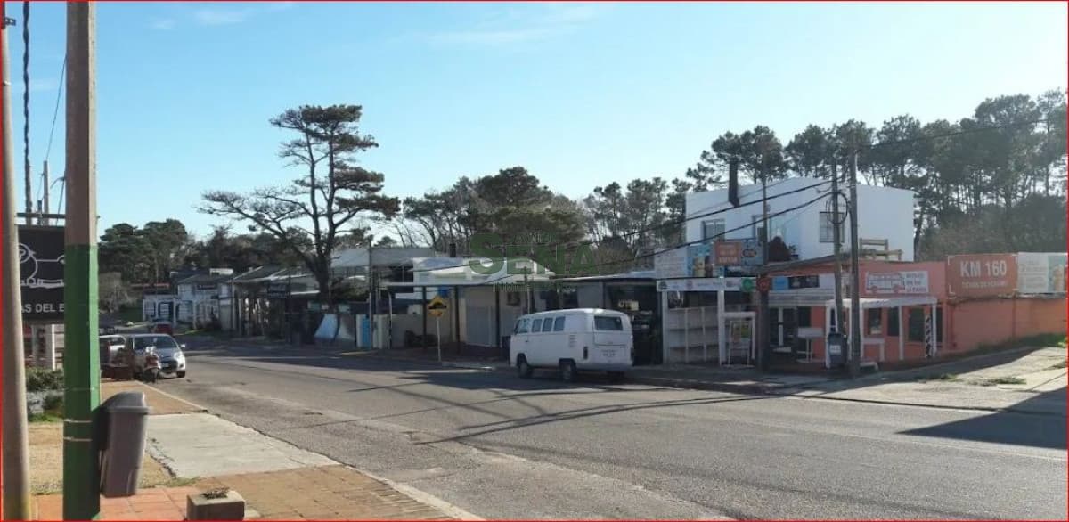 Venta de Locales comerciales en Montoya, 4 locales en un muy buen punto.