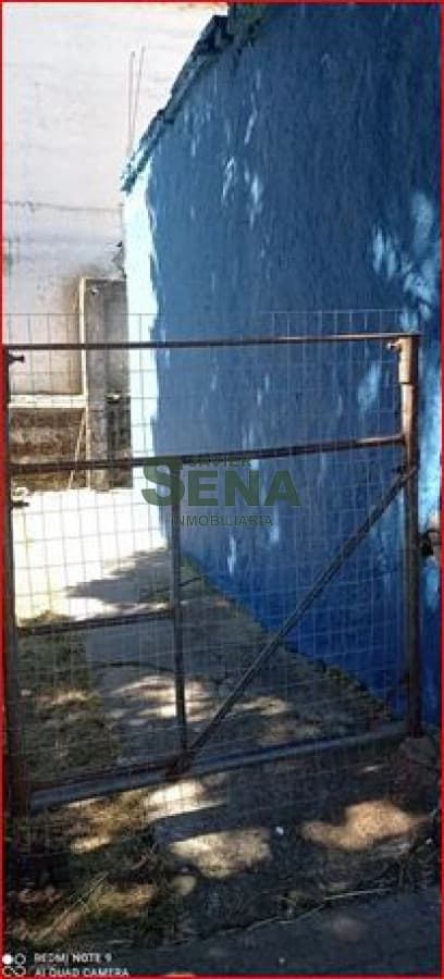Venta de local en San Carlos, 80 m2 cubiertos.