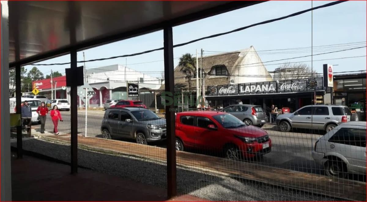 Venta de Locales comerciales en Montoya, 4 locales en un muy buen punto.