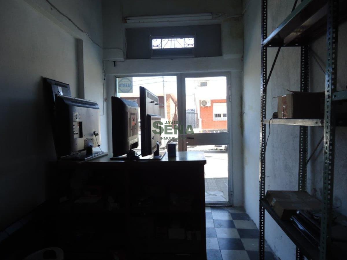 Venta de local en el centro de Maldonado, 216m2 cubierto.