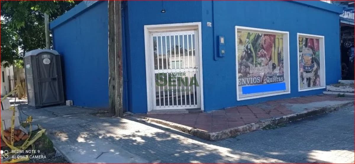 Venta de local en San Carlos, 80 m2 cubiertos.