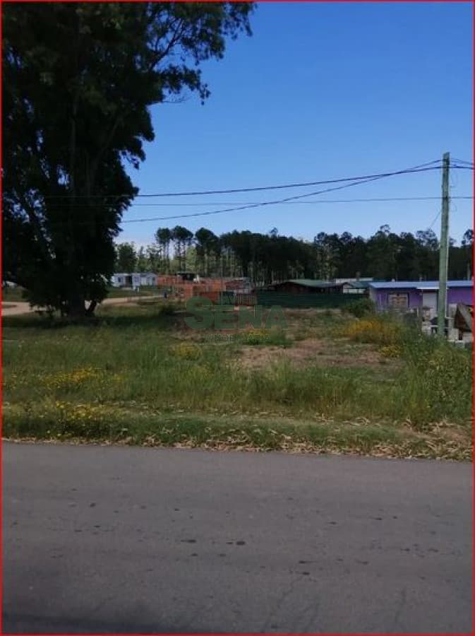 Venta de terreno en la Querencia, 300m2 de tierra, buen entorno.
