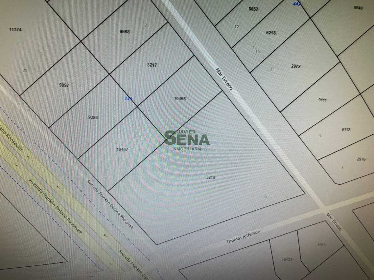 Venta de tierra en la Roosevelt, espectacular esquina para construir 3 torres + centro comercial.
