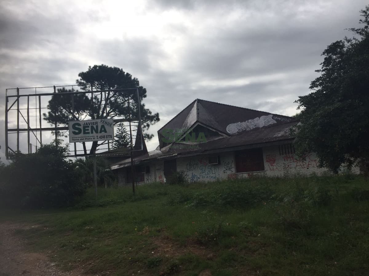 Venta de tierra en la Roosevelt, 2325M2  para edificar 21 pisos + comercial , toman propiedad en permuta.