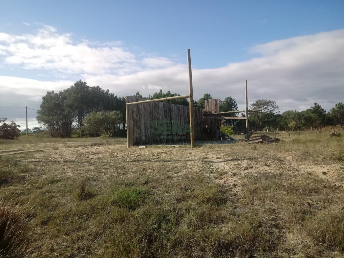 VentaTerreno en Punta del Diablo, proyecto de casa de  2 dormitorios. terreno en Playa la viuda