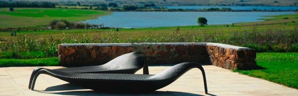 Venta de lote en Laguna de sauce, 5000m2 de tierra para construir una muy buena casa.
