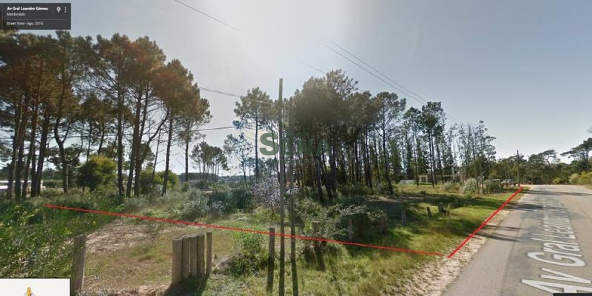 Venta de terreno en la Av. Suarez, buenos lotes para construir locales y aptos.