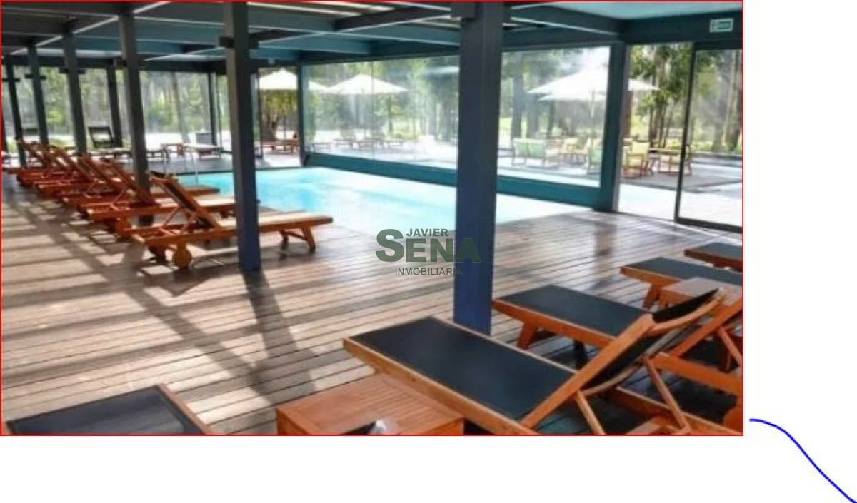 Venta de terreno en Solanas, 1107m2 de tierra con todos los servicios.