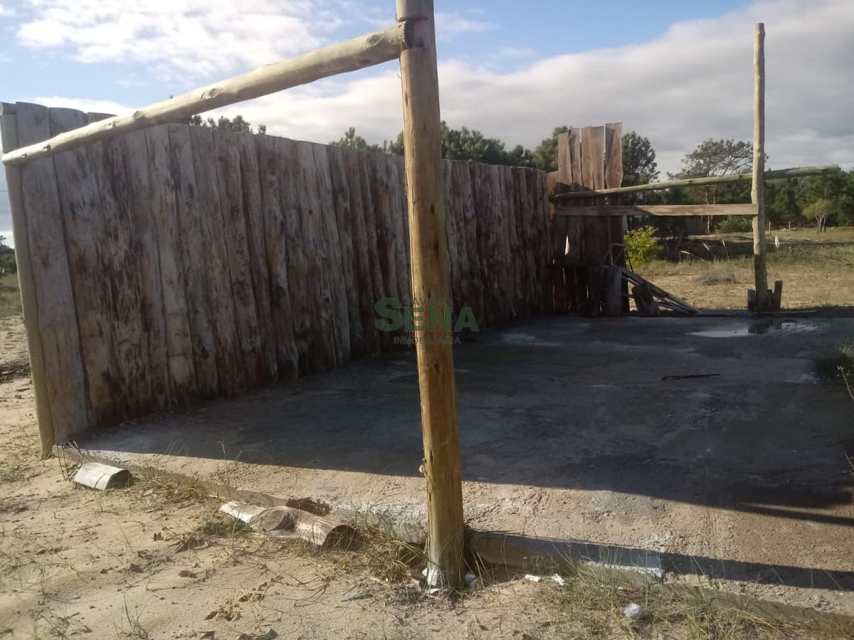 VentaTerreno en Punta del Diablo, proyecto de casa de  2 dormitorios. terreno en Playa la viuda