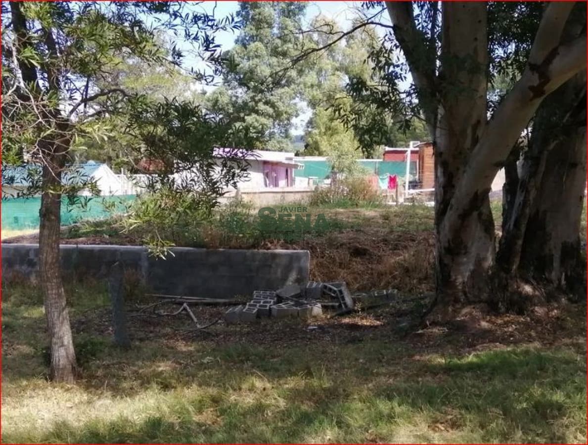 Venta de terreno en la Querencia, 300m2 de tierra, buen entorno.
