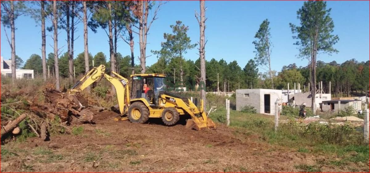 Venta de lote en altos de la laguna, para vivir todo el año.
