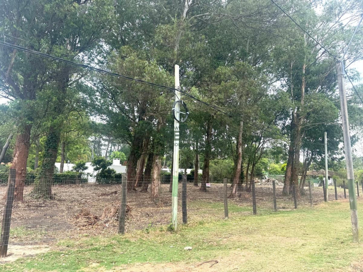 Venta terreno de más de 2300 m2, zona de playa brava.