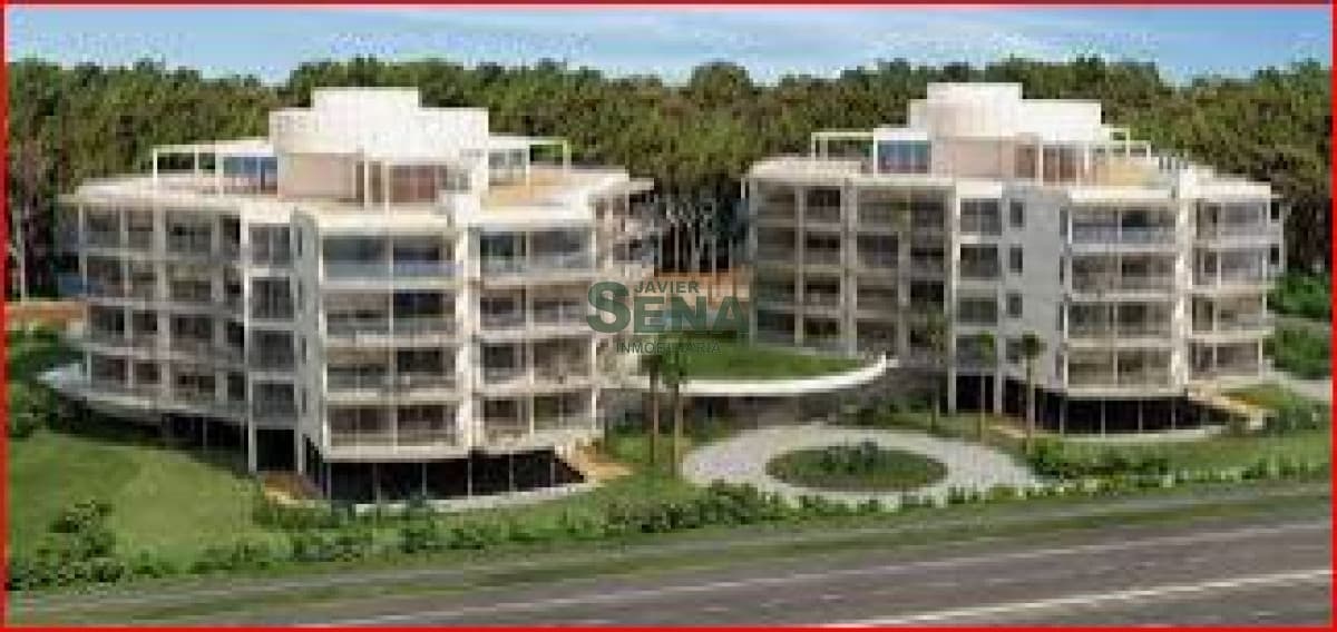 Venta, alquiler de apto en la mansa, 1 dormi y medio, con 2 baños, buena vista.