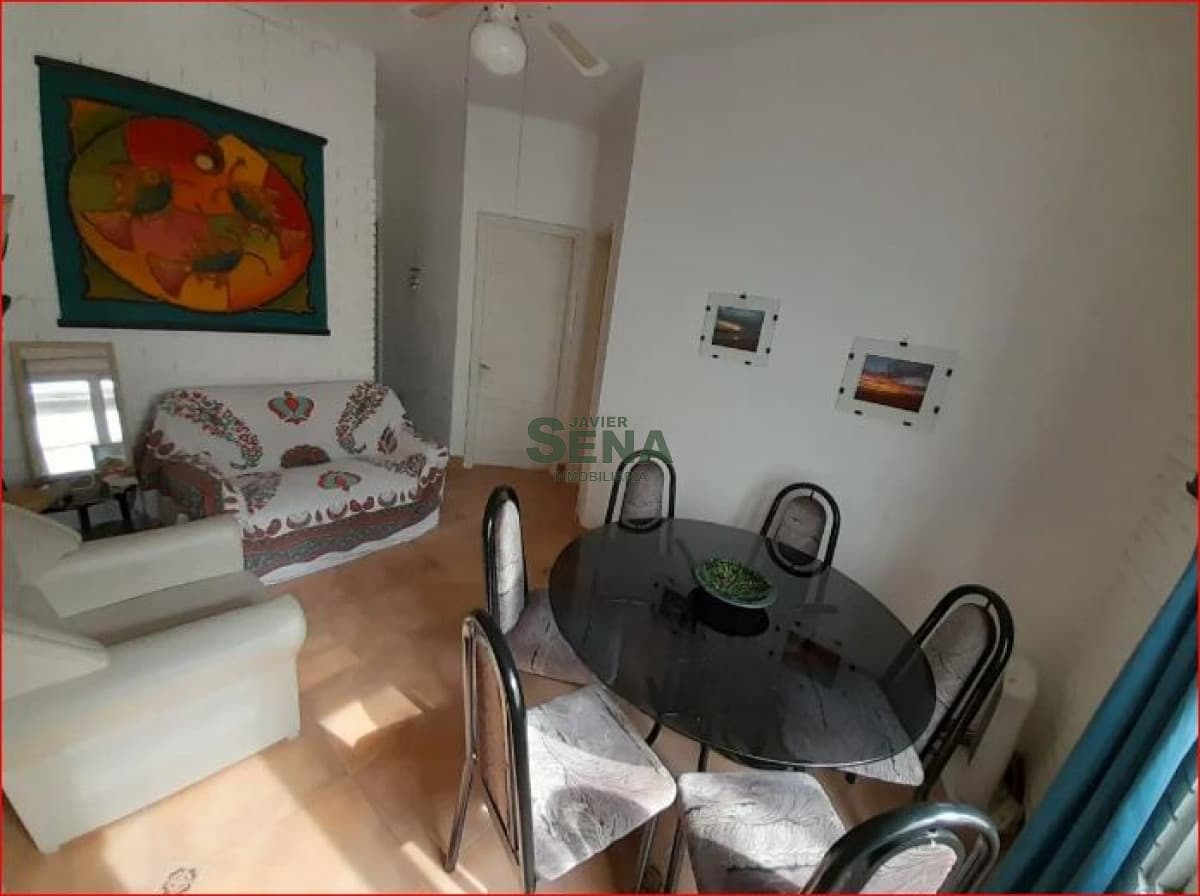 Venta y alquiler de apartamento en Piriapolis. 2 dormitorios, baño, lindo apartamento.