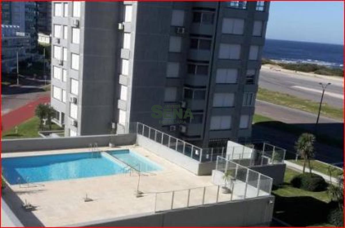 Venta y alquiler de apto en la brava, 1 dormi, baño, vista, piscina, servicios.
