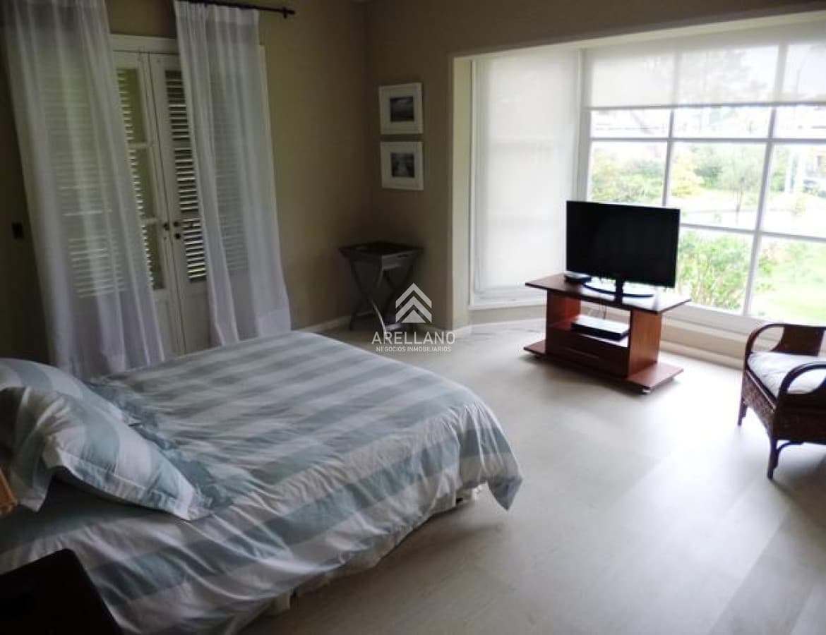 Casa ID.2416 - Casa con 5 dormitorios en la Mansa muy cerca del mar