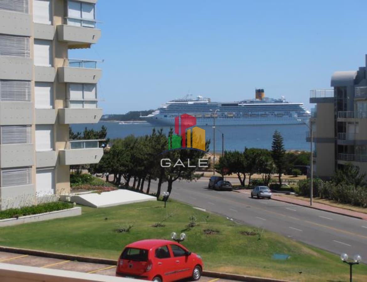 Hermoso apartamento con vista al mar en La Mansa  -