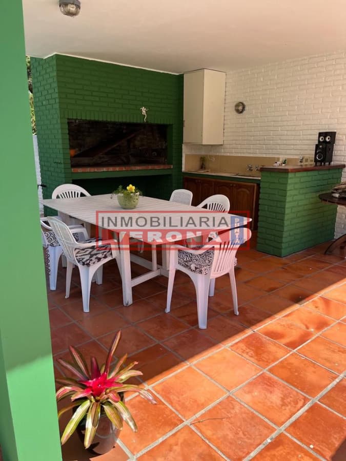 Casa de 4 dormitorios en la Mansa Punta del Este - Inmobiliaria Verona Punta