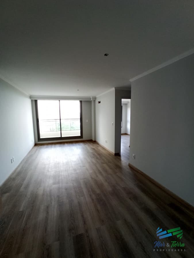 En venta apartamento de dos dormitorios a estrenar en Place Lafayette, Punta del Este