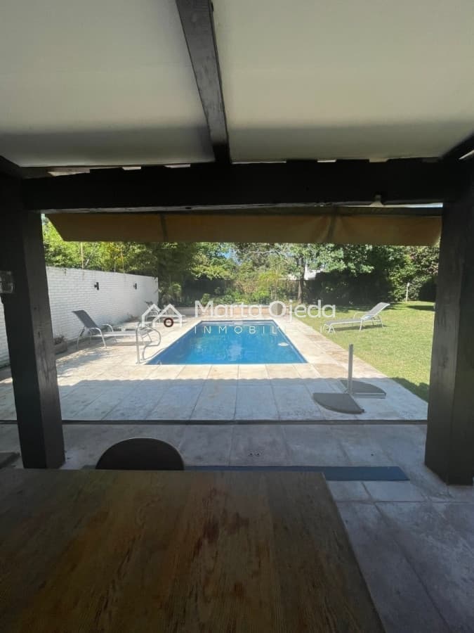 casa de 4 dormitorios *  -
