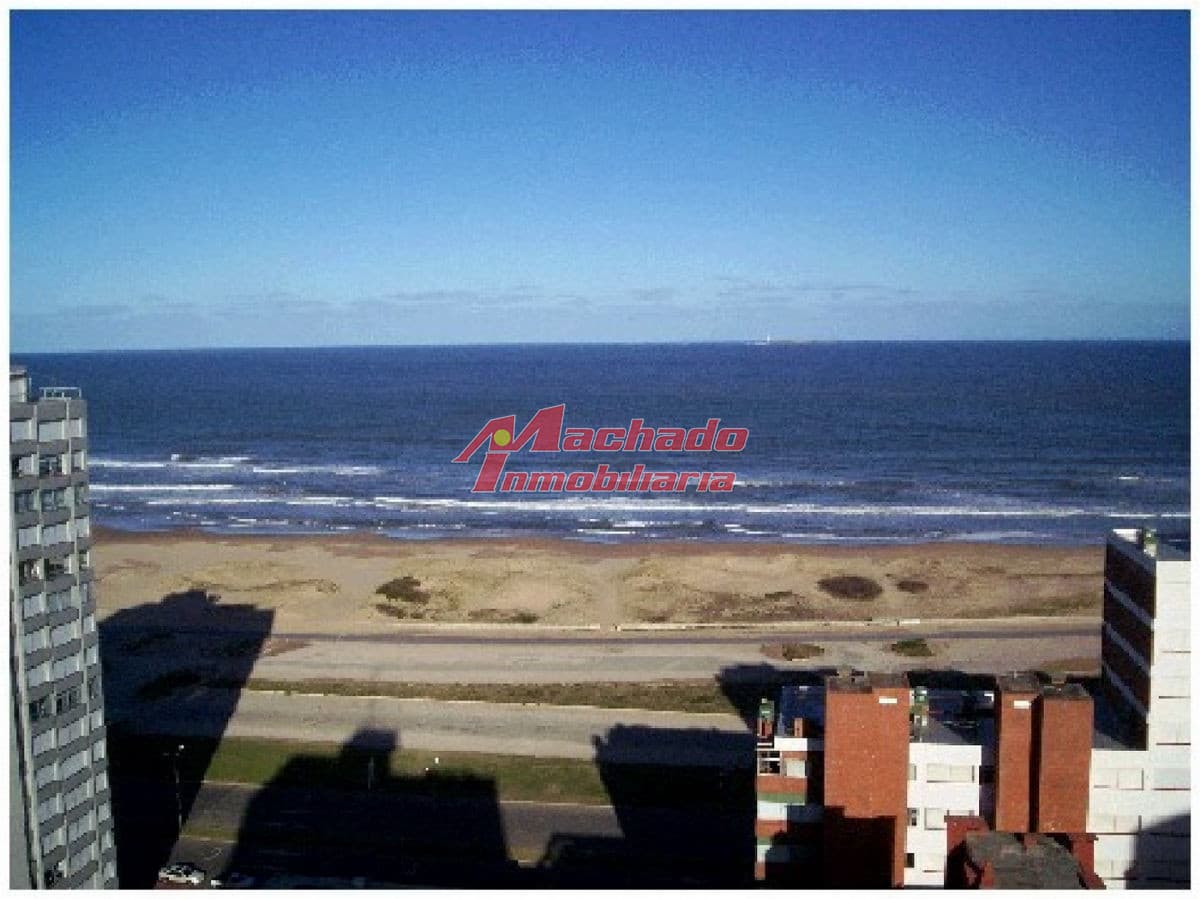 Apartamento en Brava, 1 dormitorios *