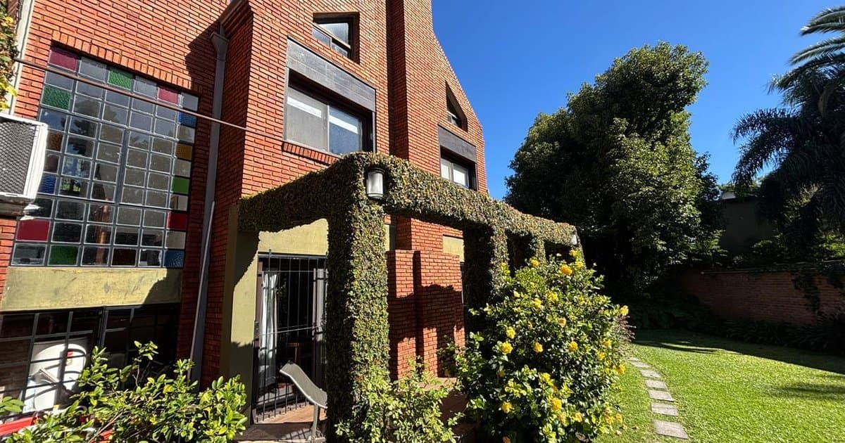 Casa en Venta en Santa Rita - Paraguay al 1700