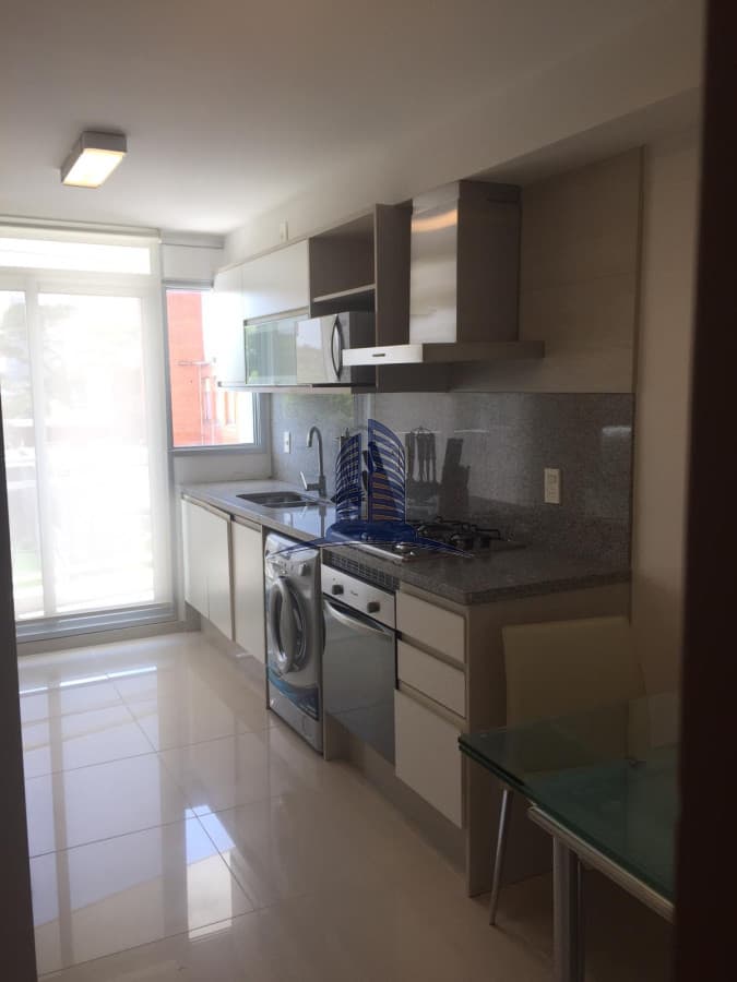 Apartamento en ALQUILER- 2 dorm + dependencia, Punta del Este, playa mansa