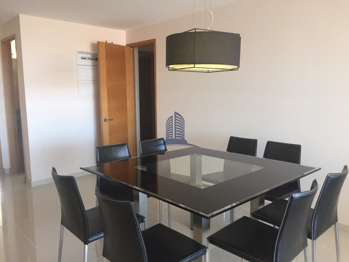 Apartamento en ALQUILER- 2 dorm + dependencia, Punta del Este, playa mansa
