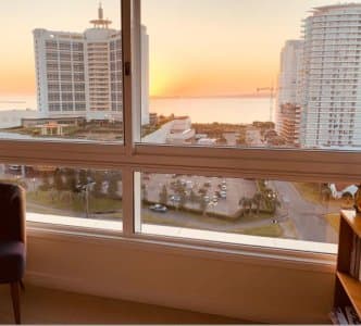 Oportunidad de inversion en el pozo, increible ubicacion en playa mansa! Sunset Tower  -