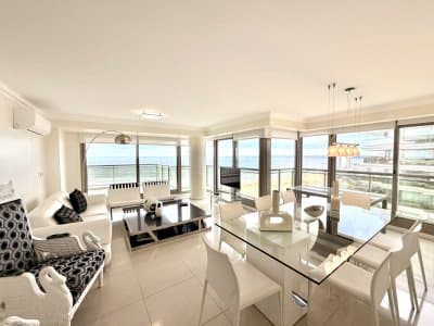 APARTAMENTO ESQUINERO 4 SUITES EN TORRE DE CATEGORIA PLAYA BRAVA  -