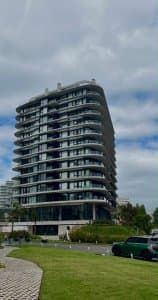 OPORTUNIDAD APARTAMENTO DE 3 DORMITORIOS EN EXCELENTE UBICACION PLAYA BRAVA A ESTRENAR  -