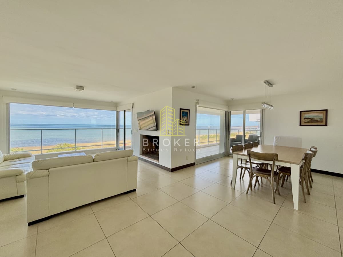 venta apartamento punta del este 4 dormitorios vista al mar estufa a leña parrillero