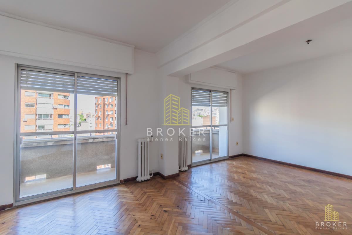 Venta Apartamento en el Centro Montevideo, 4 dormitorios