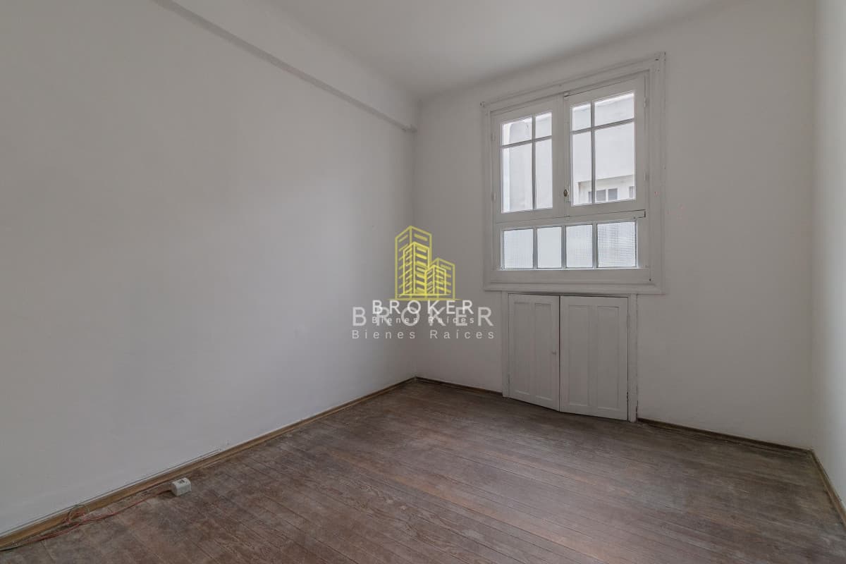 Apartamento 4 dormitorios en Centro Sur