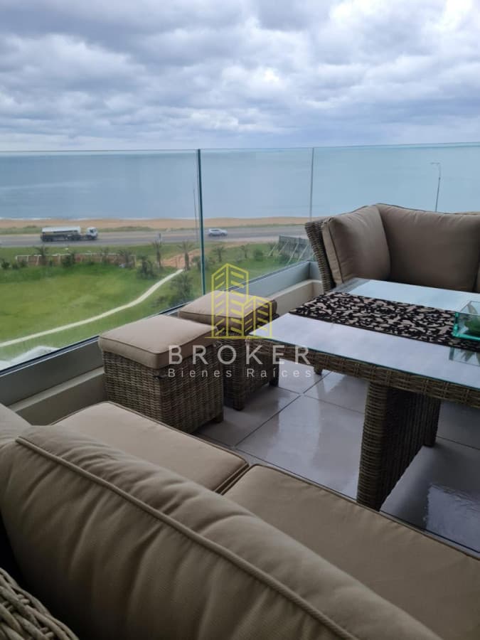 Venta y alquiler de departamento de 3 dorm + servicio esquinero de categoría