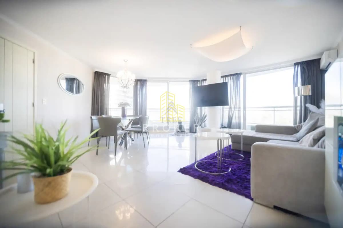 Venta y alquiler temporal de departamento de 3 dorm en suite + servicio