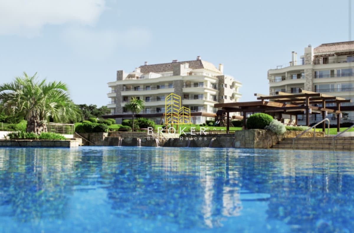 Venta apartamento mansa 3 dormitorios parrillero vista al mar