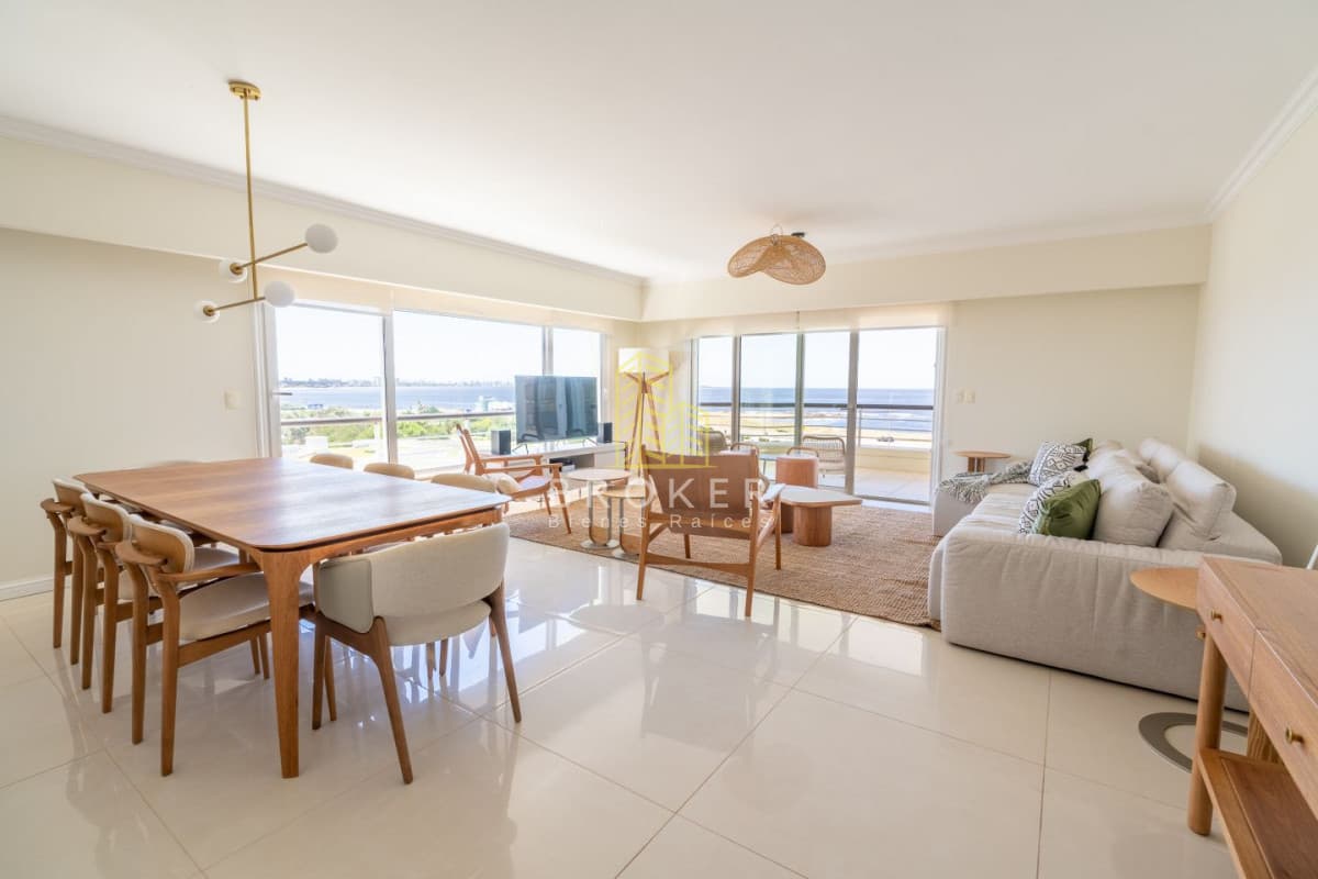 Venta apartamento punta del este vista al mar parrillero
