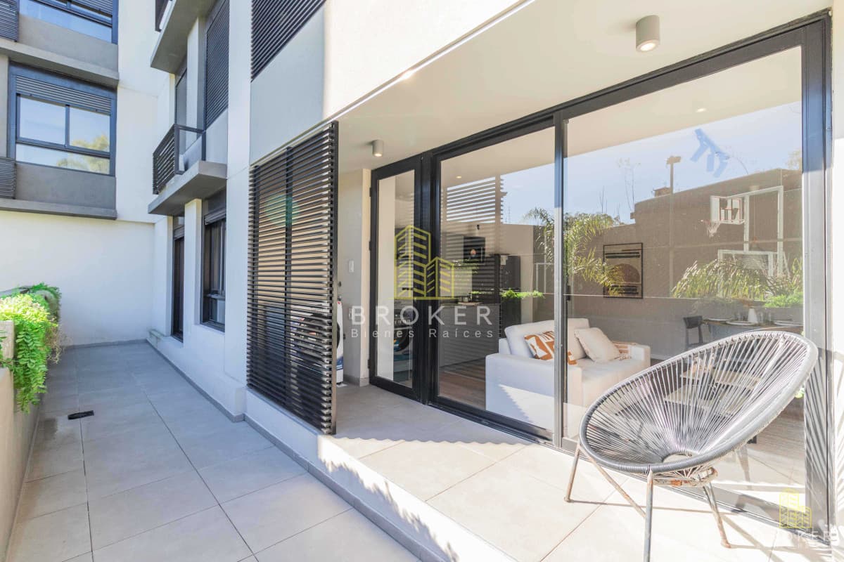 Venta apartamento 2 dormitorios Tres Cruces Nostrum Plaza