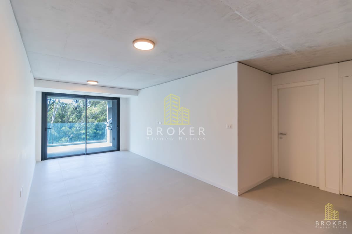 Venta Apartamento en AVA La Caleta Parque Miramar, 3 dormitorios y a estrenar