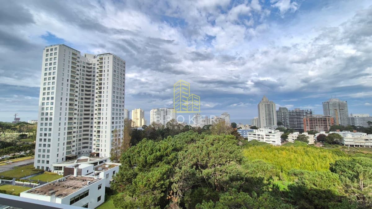 Venta apartamento 2 dormitorios Torre View II punta del este