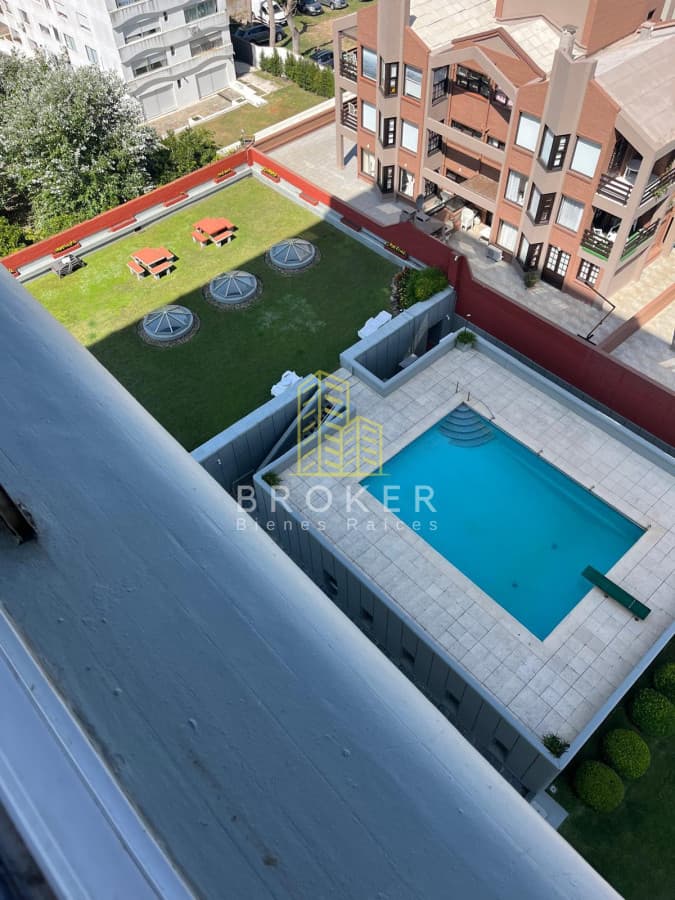 Venta Departamento en el Puerto de Punta del Este, con vista al mar